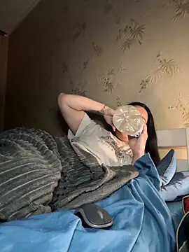 Naughtbaby 2025 online show from November 23, 2025, 3:39 am