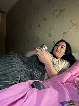 Naughtbaby 2025 online show from February 6, 2026, 3:55 am