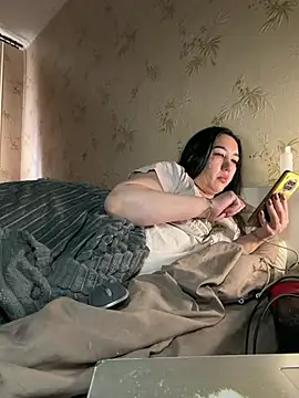 Naughtbaby 2025 online show from March 20, 2026, 12:43 pm