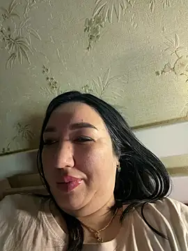 Naughtbaby 2025 online show from April 8, 2026, 1:16 am