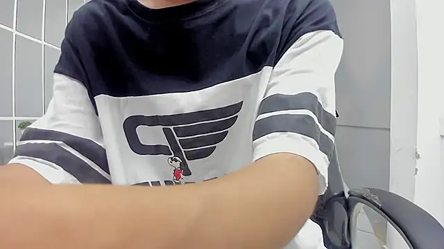 Snapshot of Johann_sex chatting on September 15, 2025, 4:18 pm Johann sex online show from September 15, 2025, 4:18 pm