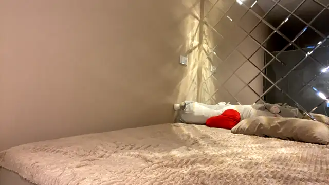 selena shawty online show from September 9, 2025, 3:44 pm