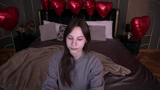 PaigePrado online show from February 11, 2026, 6:40 am