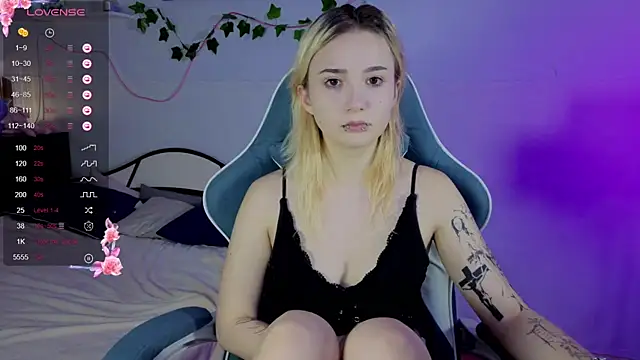 Snapshot of Nasy chatting on September 27, 2025, 8:36 pm Nasy online show from September 27, 2025, 8:36 pm