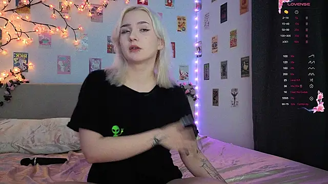 Nasy online show from March 12, 2026, 6:36 pm