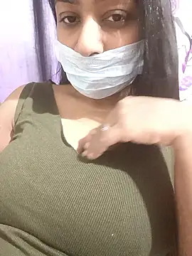 COZY ROZI online show from January 18, 2026, 12:53 pm