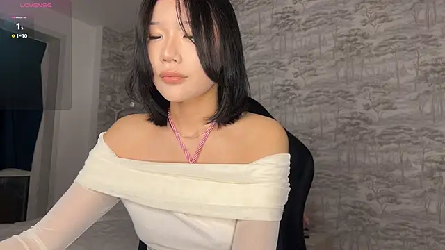 Snapshot of Asian_Vi chatting on May 11, 2026, 8:39 pm Asian Vi online show from May 11, 2026, 8:39 pm