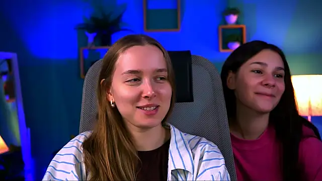 JenniferGraces online show from September 23, 2025, 12:52 pm