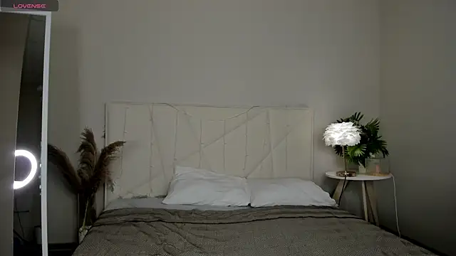 boozekirs  online show from October 16, 2025, 3:07 am