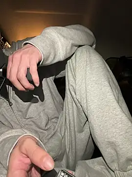 Snapshot of chiba_chan chatting on March 20, 2025, 12:00 pm chiba chan online show from March 20, 2025, 12:00 pm