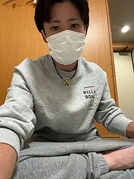 Snapshot of chiba_chan chatting on October 28, 2025, 12:19 pm chiba chan online show from October 28, 2025, 12:19 pm