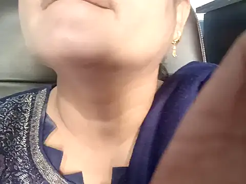 Snapshot of Alam_jaan chatting on February 26, 2025, 8:15 am Alam jaan online show from February 26, 2025, 8:15 am