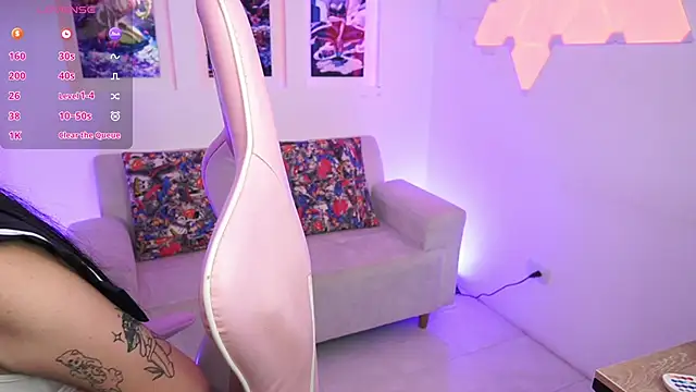 SaharaKramer online show from February 24, 2025, 7:52 pm