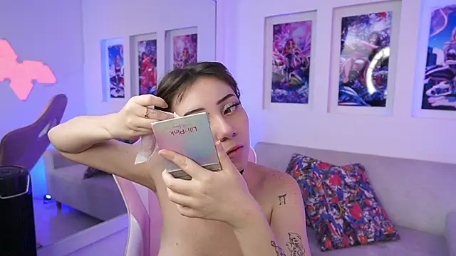 SaharaKramer online show from March 19, 2025, 1:32 am