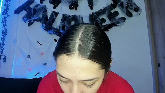 TANIA 06 online show from November 3, 2025, 1:12 pm