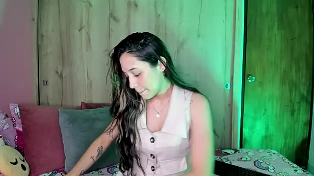 TANIA 06 online show from May 30, 2026, 8:50 pm