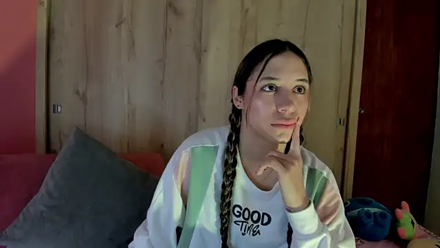 TANIA 06 online show from June 24, 2026, 1:10 pm
