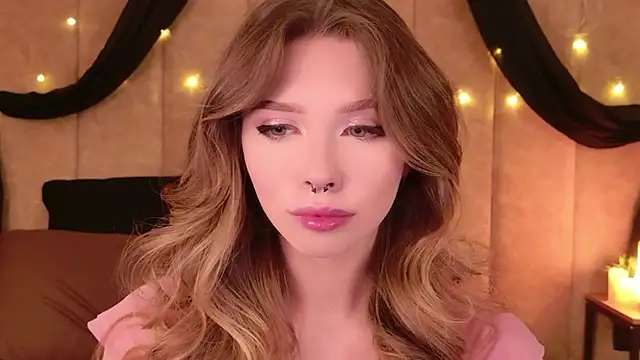 Sierra Fane online show from February 2, 2026, 6:01 am