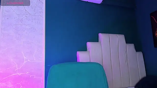 Snapshot of Allex_Cano chatting on October 22, 2025, 7:46 pm Allex Cano online show from October 22, 2025, 7:46 pm