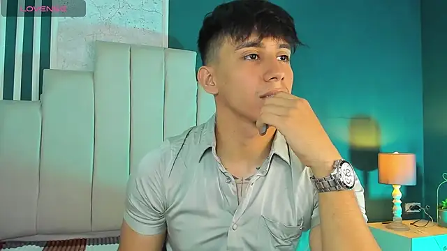 Snapshot of Allex_Cano chatting on November 25, 2025, 6:52 pm Allex Cano online show from November 25, 2025, 6:52 pm