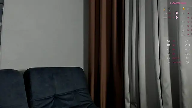 Snapshot of Nerdy_Amy chatting on February 27, 2025, 10:42 pm Nerdy Amy online show from February 27, 2025, 10:42 pm