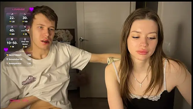 Snapshot of griwkaaa chatting on February 22, 2025, 11:13 pm griwkaaa online show from February 22, 2025, 11:13 pm