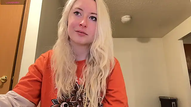 Snapshot of ashisscene chatting on January 7, 2026, 11:07 pm ashisscene online show from January 7, 2026, 11:07 pm