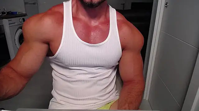 Snapshot of martins9 chatting on July 7, 2026, 11:25 am martins9 online show from July 7, 2026, 11:25 am