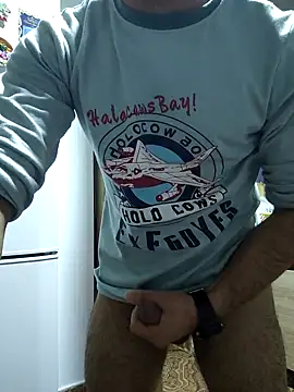 Snapshot of andreiiiii2025 chatting on March 20, 2025, 2:21 pm andreiiiii2025 online show from March 20, 2025, 2:21 pm