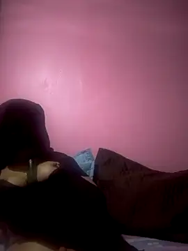 Snapshot of -Zomord chatting on February 20, 2025, 7:52 pm -Zomord online show from February 20, 2025, 7:52 pm