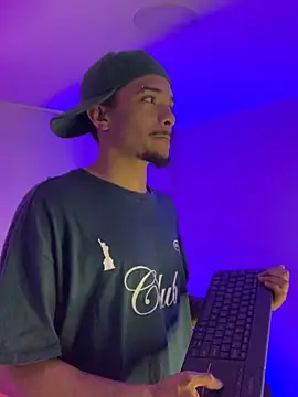 eross chipre  online show from November 5, 2025, 12:10 am