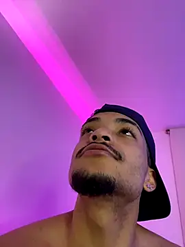 eross chipre  online show from November 6, 2025, 11:26 pm