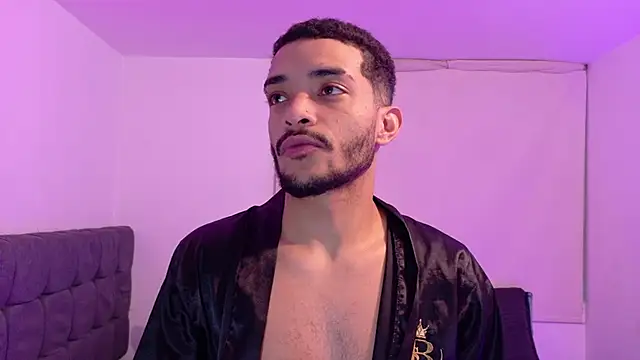 Snapshot of eross_chipre_ chatting on February 17, 2026, 11:07 am eross chipre online show from February 17, 2026, 11:07 am