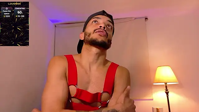 Snapshot of eross_chipre_ chatting on February 24, 2026, 11:25 pm eross chipre online show from February 24, 2026, 11:25 pm