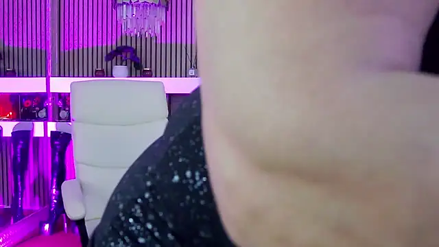 LadyTouch online show from November 22, 2025, 1:04 am