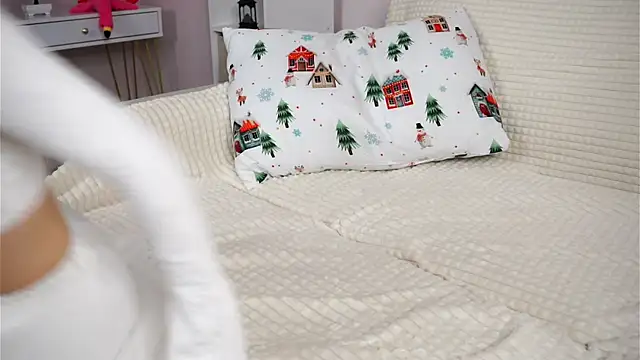 SunnivaCovil online show from February 22, 2026, 2:48 pm