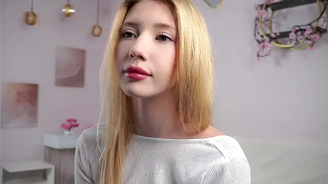 SunnivaCovil online show from March 25, 2026, 2:34 pm