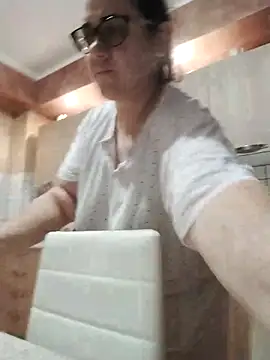 Dolcecurvy online show from November 7, 2025, 11:05 pm