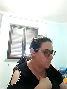 Dolcecurvy online show from June 26, 2026, 12:53 pm