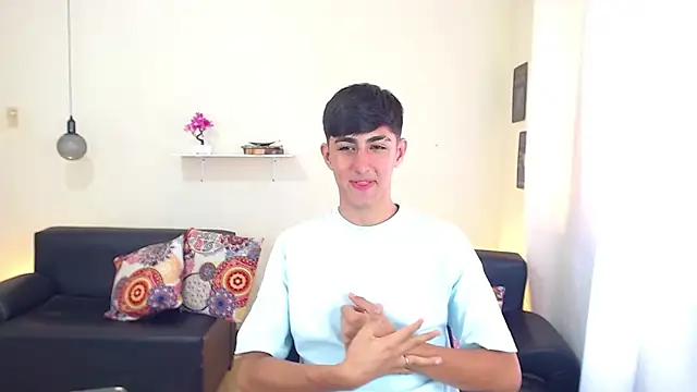 Snapshot of babymaik chatting on February 23, 2025, 7:28 pm babymaik online show from February 23, 2025, 7:28 pm