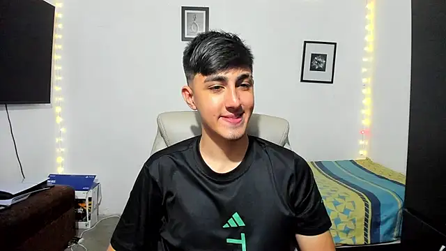 Snapshot of babymaik chatting on October 1, 2025, 9:54 pm babymaik online show from October 1, 2025, 9:54 pm