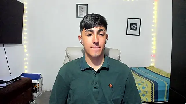 Snapshot of babymaik chatting on October 2, 2025, 8:38 pm babymaik online show from October 2, 2025, 8:38 pm