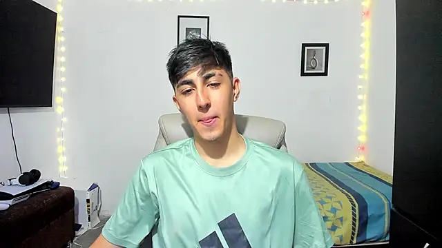 Snapshot of babymaik chatting on October 8, 2025, 8:50 pm babymaik online show from October 8, 2025, 8:50 pm