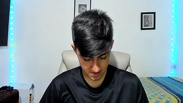 Snapshot of babymaik chatting on October 26, 2025, 5:35 am babymaik online show from October 26, 2025, 5:35 am