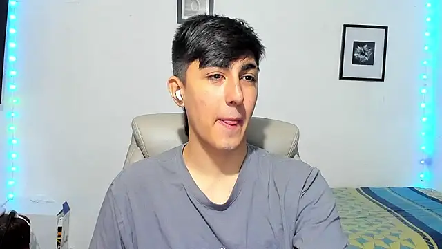 Snapshot of babymaik chatting on November 1, 2025, 5:26 pm babymaik online show from November 1, 2025, 5:26 pm