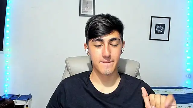 Snapshot of babymaik chatting on November 5, 2025, 9:20 am babymaik online show from November 5, 2025, 9:20 am