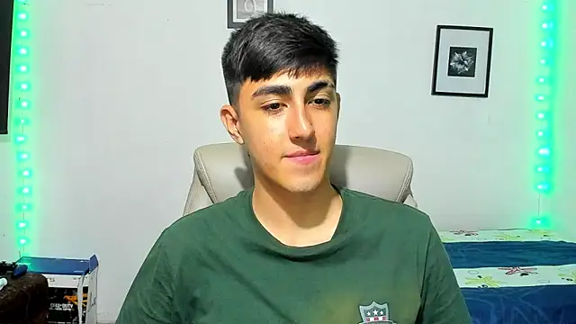 Snapshot of babymaik chatting on November 14, 2025, 5:17 am babymaik online show from November 14, 2025, 5:17 am