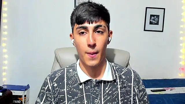 Snapshot of babymaik chatting on November 21, 2025, 5:17 am babymaik online show from November 21, 2025, 5:17 am