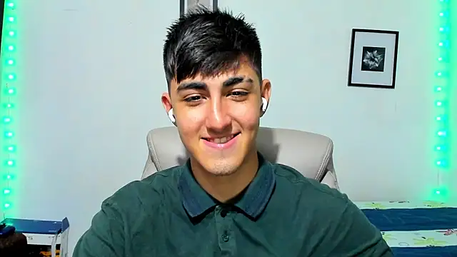 Snapshot of babymaik chatting on November 24, 2025, 5:40 am babymaik online show from November 24, 2025, 5:40 am