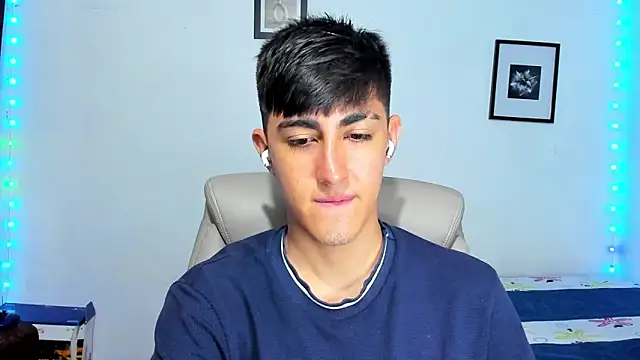 Snapshot of babymaik chatting on November 27, 2025, 3:25 pm babymaik online show from November 27, 2025, 3:25 pm